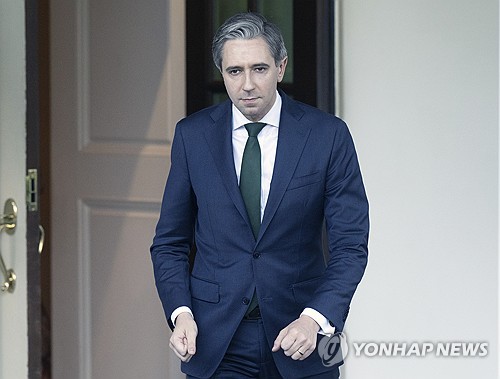 Simon Harris Speaks to Reporters following Biden Meeting